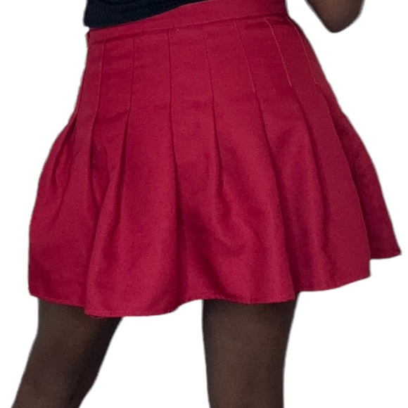 Skater Skirt 😛😍❤️ - Picture 3 of 6